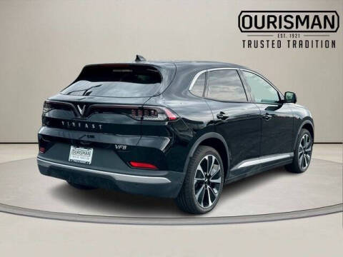 2025 VinFast VF8 Plus