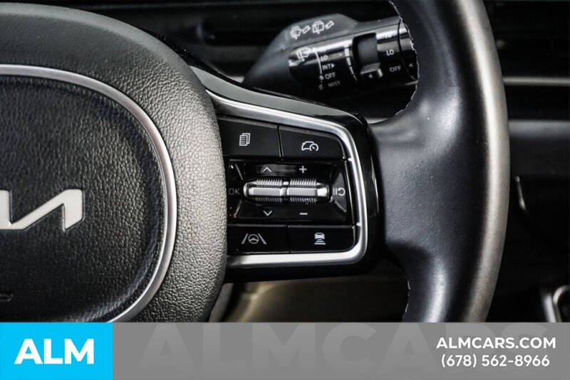 2025 Kia Carnival LXS