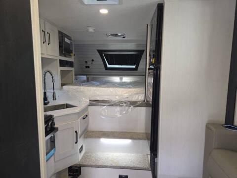 2026 Palomino BACKPACK HS2902