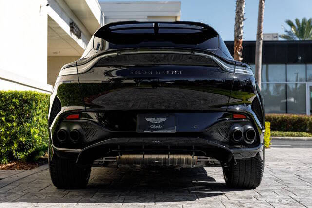 2025 Aston Martin DBX 707