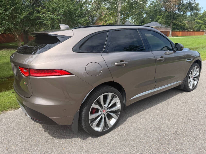2017 Jaguar F-PACE S
