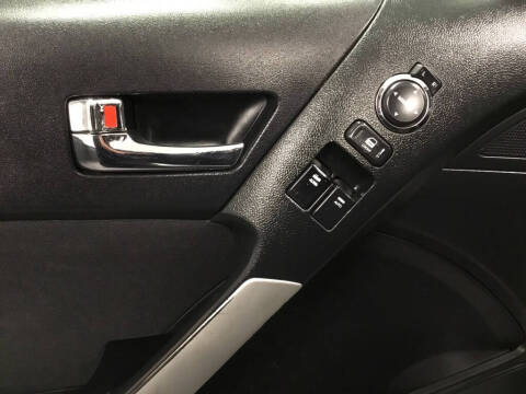 2012 Hyundai Genesis Coupe 2.0T