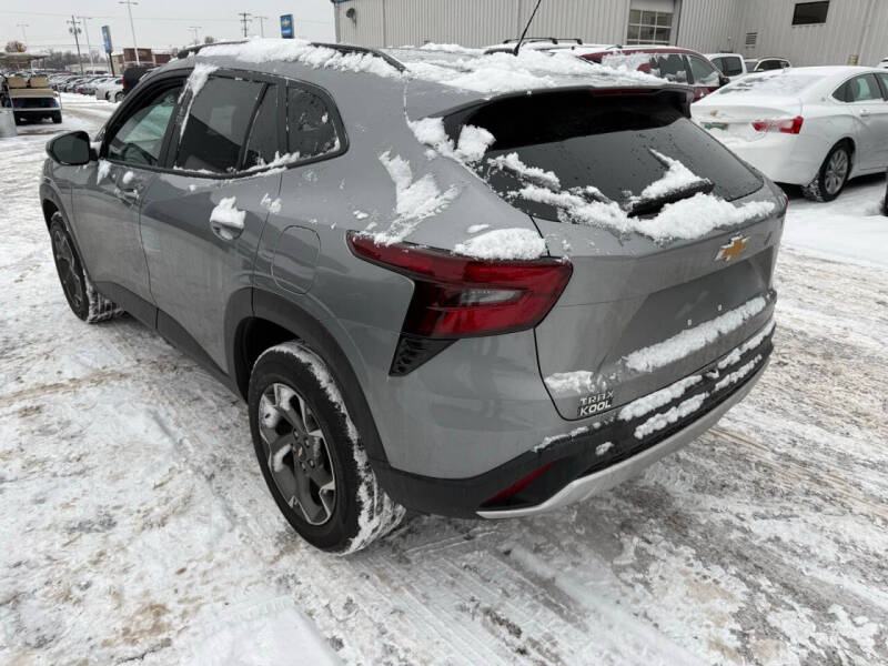 2024 Chevrolet Trax LT