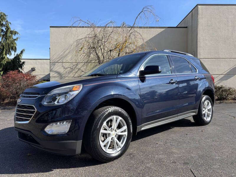 2017 Chevrolet Equinox LT's photo