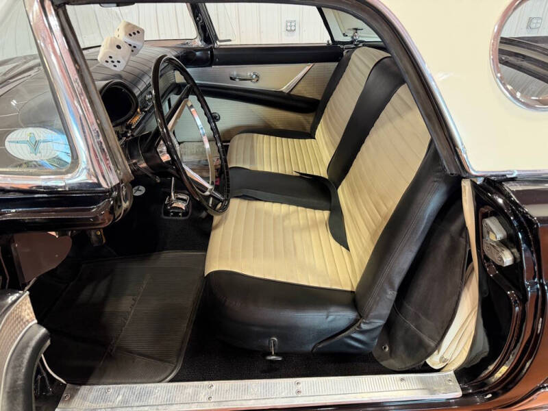 1957 Ford Thunderbird