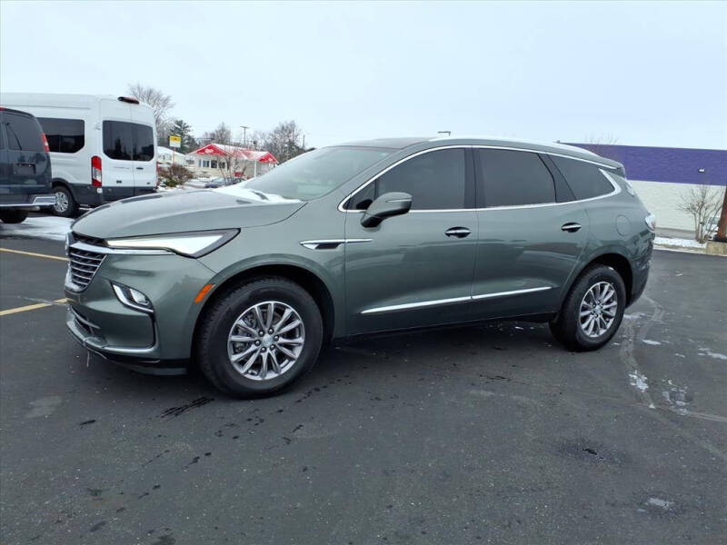 2022 Buick Enclave Essence