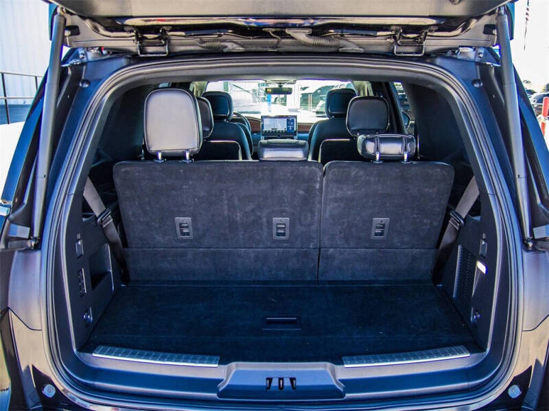 2024 Lincoln Navigator Premiere