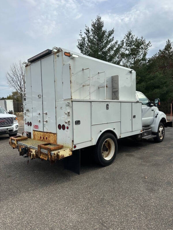 2011 Ford F-750 Super Duty