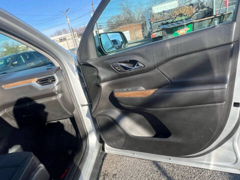 2018 GMC Acadia SLE-2