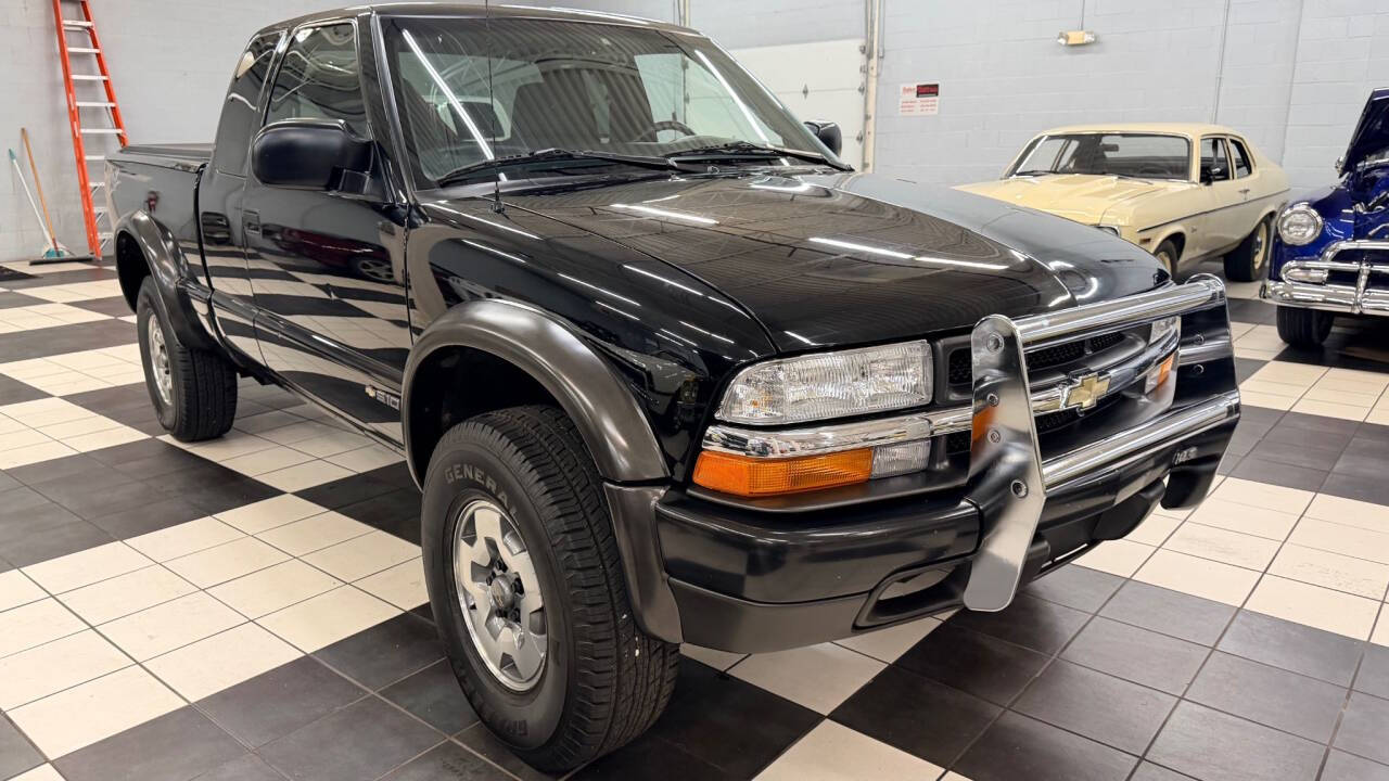 2003 Chevrolet S-10 7