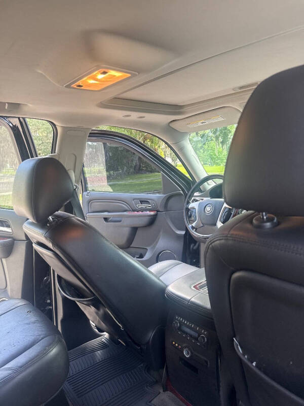 2013 Cadillac Escalade Luxury