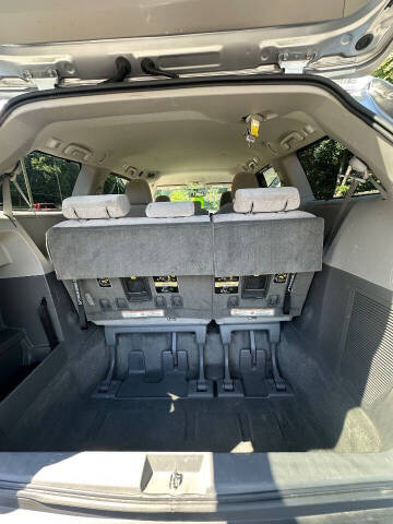 2017 Toyota Sienna LE 8-Passenger