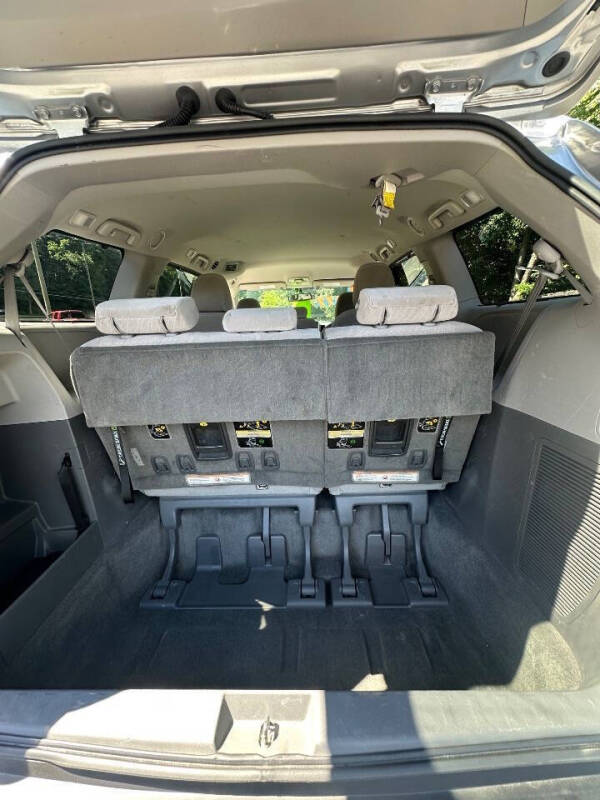 2017 Toyota Sienna LE 8-Passenger