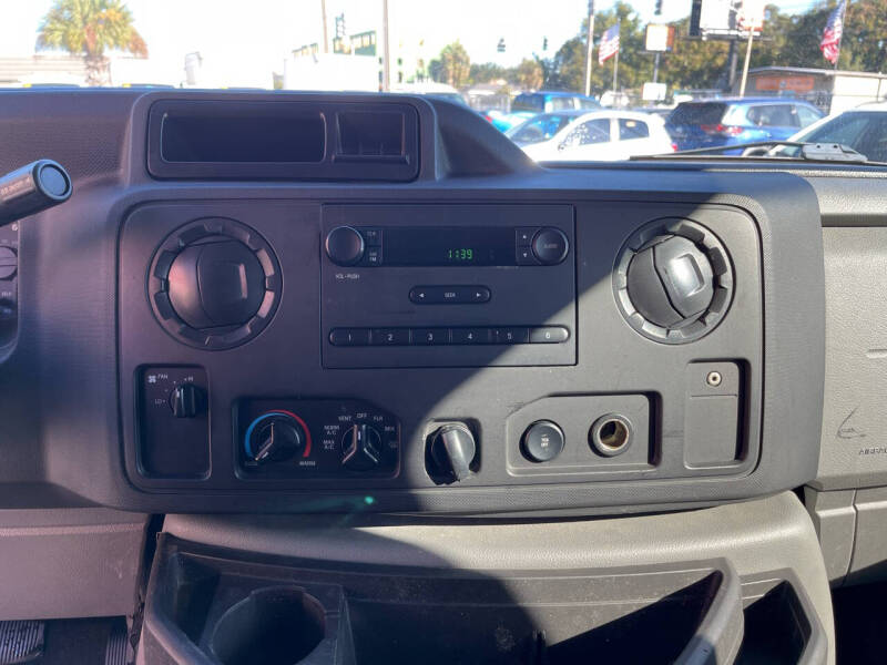 2014 Ford E-Series E-150