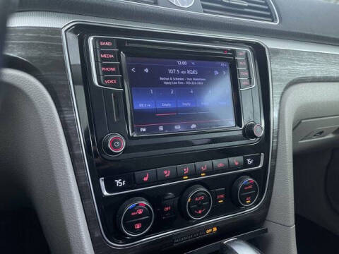 2016 Volkswagen Passat 1.8T SE