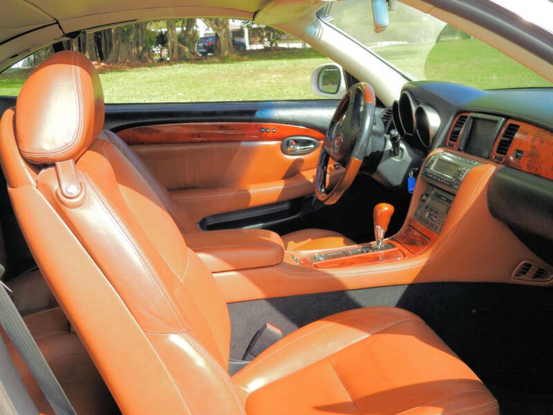 2004 Lexus SC 430