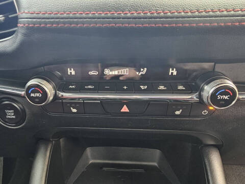 2024 Mazda Mazda3 Sedan 2.5 S Carbon Edition