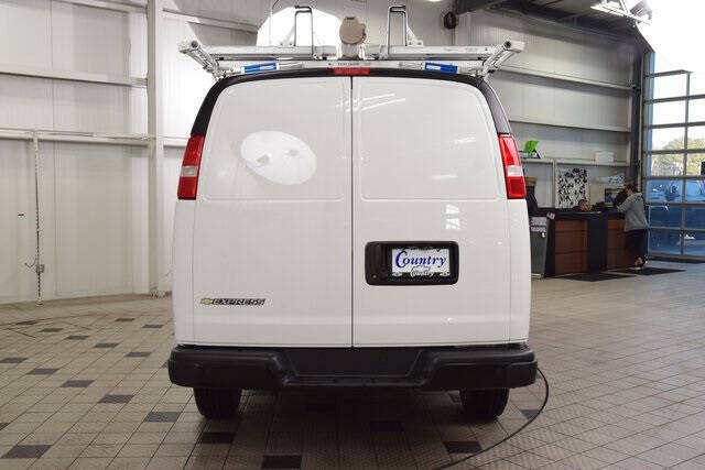 2025 Chevrolet Express 2500