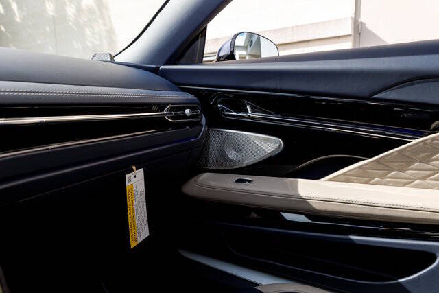 2026 Aston Martin DB12 V8