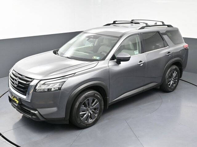 2022 Nissan Pathfinder SV