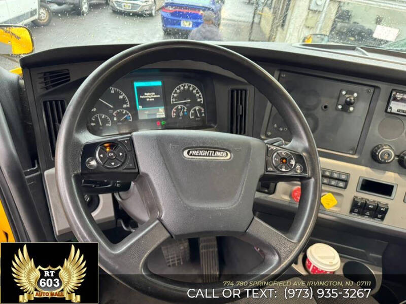 2019 Freightliner Cascadia