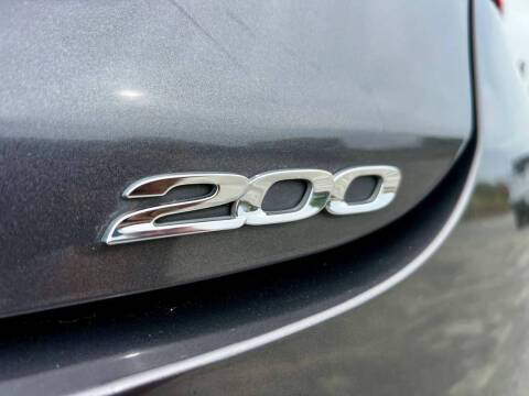 2016 Chrysler 200