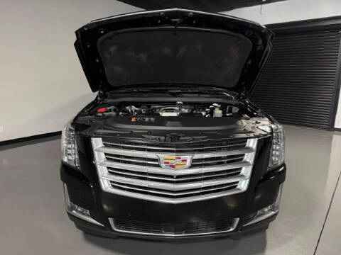 2017 Cadillac Escalade Platinum