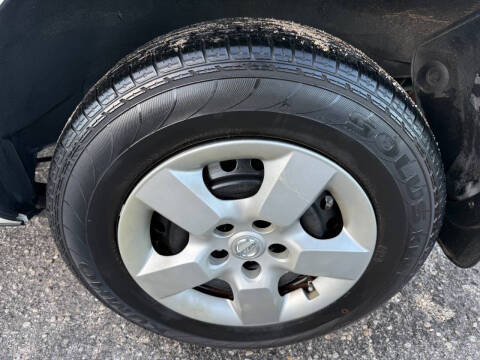 2010 Nissan Rogue S Krom