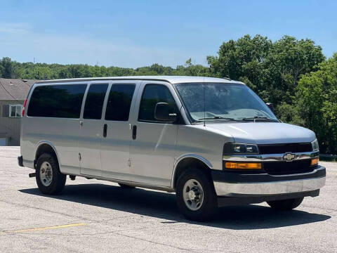 2022 Chevrolet Express LT 3500