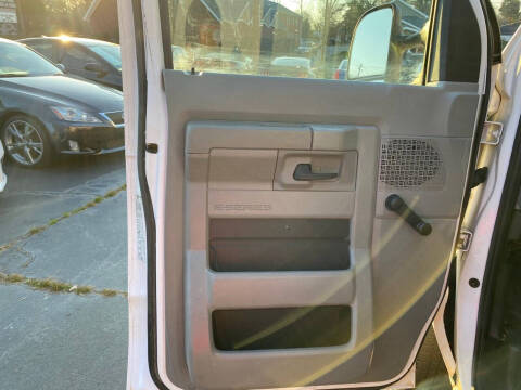 2014 Ford E-Series E-150