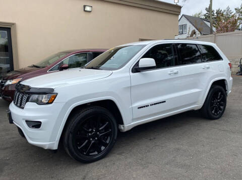 2017 Jeep Grand Cherokee for sale at CarMart One LLC in Freeport NY
