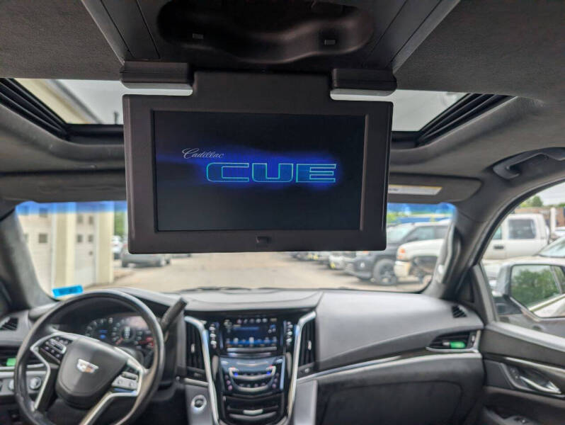 2018 Cadillac Escalade ESV Platinum