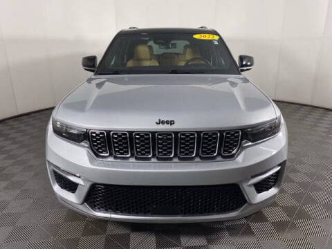 2022 Jeep Grand Cherokee Summit