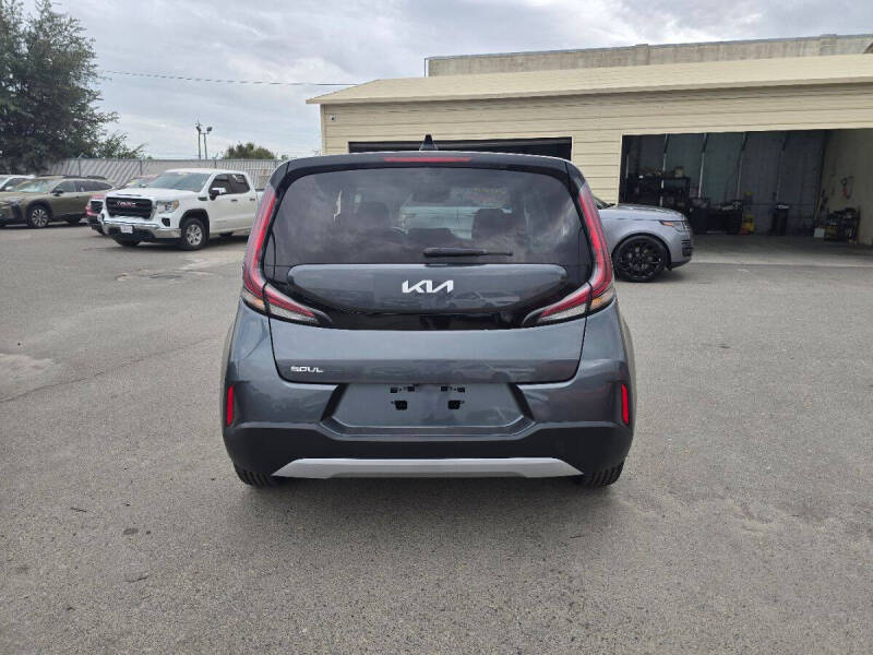 2023 Kia Soul LX