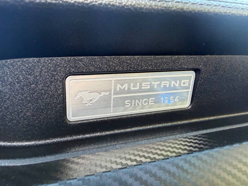 2015 Ford Mustang V6