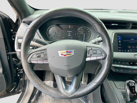 2023 Cadillac XT4 Sport