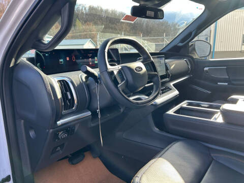 2025 Ford Expedition Tremor