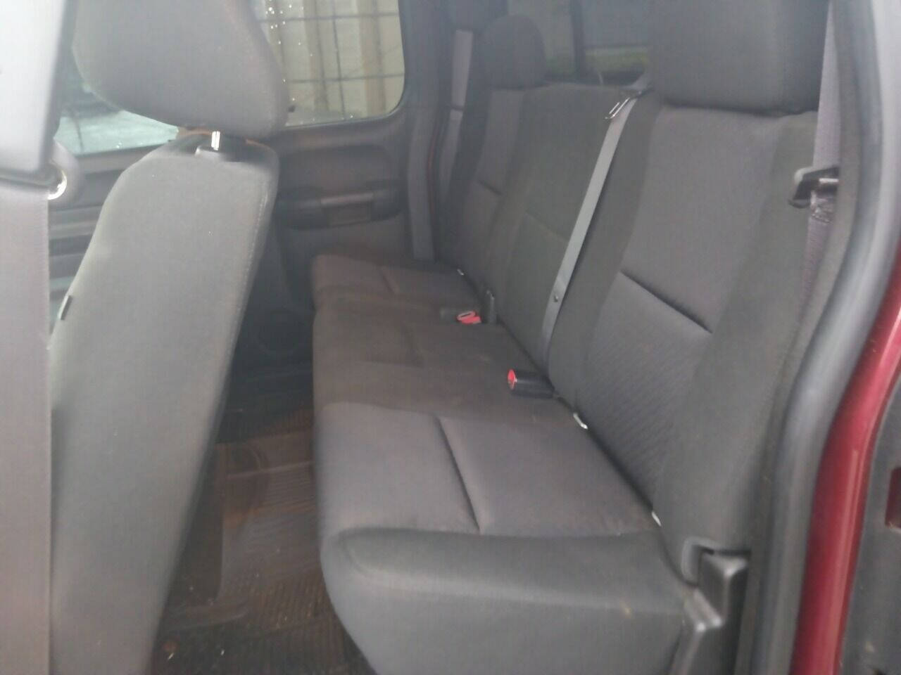 2013 Chevrolet Silverado Pickup - $12,950