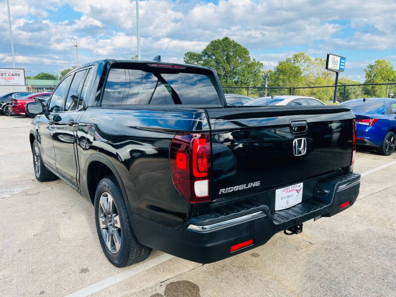 2017 Honda Ridgeline RTL-T photo 10