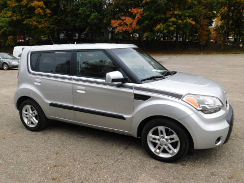2010 Kia Soul for sale at Macrocar Sales Inc in Uniontown OH