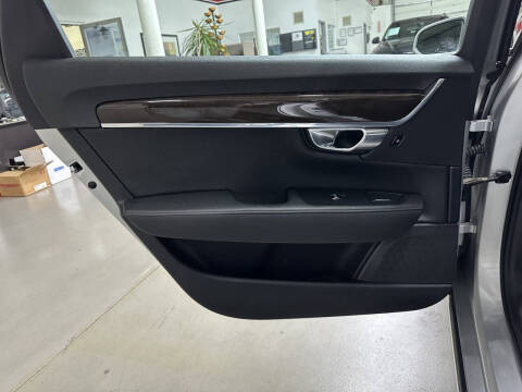 2018 Volvo S90 T5 Momentum