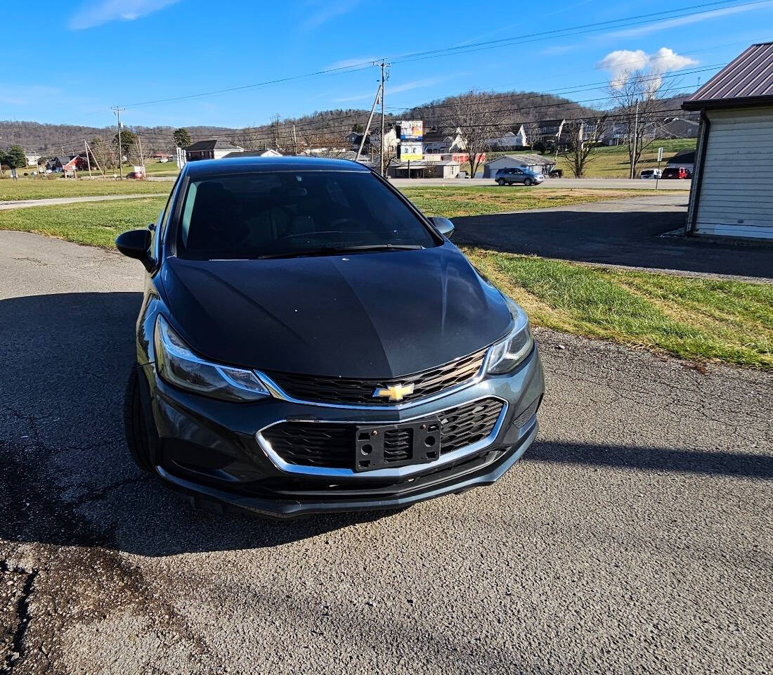 2018 Chevrolet Cruze for sale at Art's Used Cars in Winfield, WV