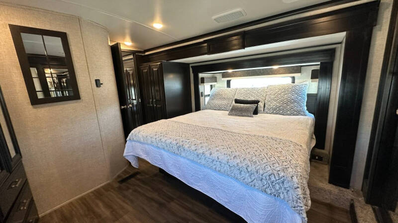 2022 Jayco Pinnacle