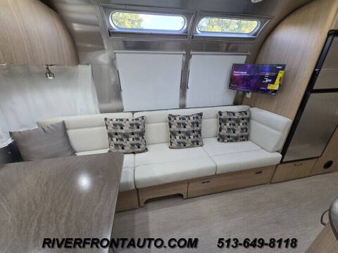 2018 Airstream Flying Cloud 25FB