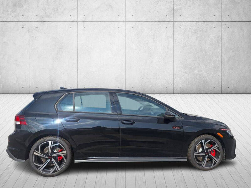 2026 Volkswagen Golf GTI SE