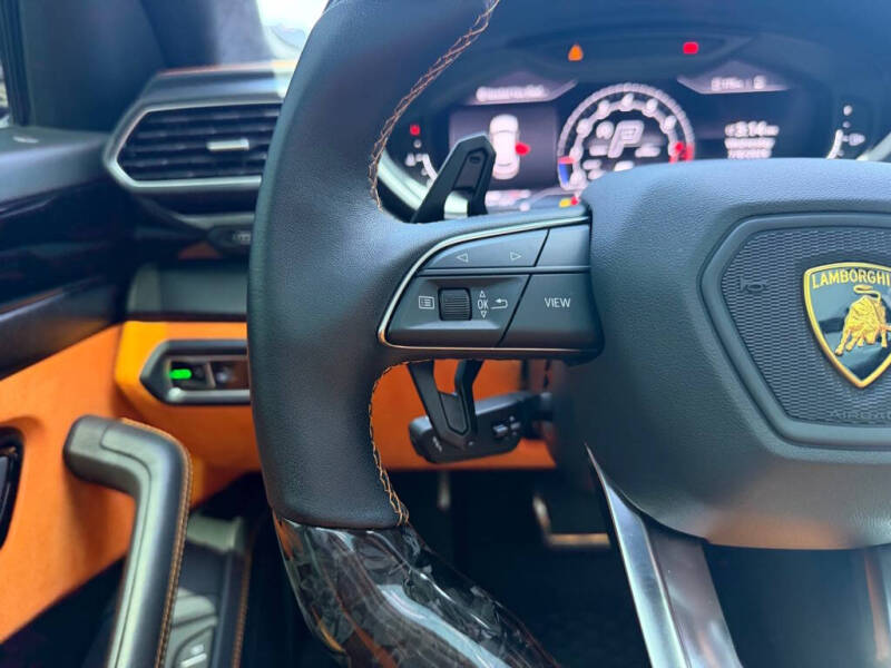 2022 Lamborghini Urus