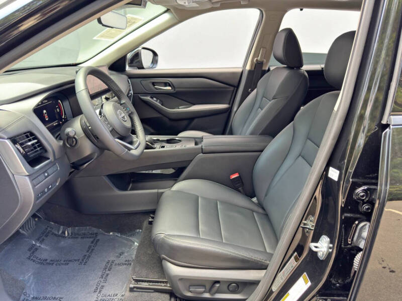 2024 Nissan Rogue SL