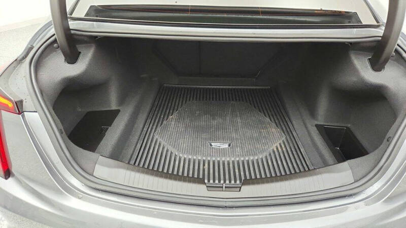 2022 Cadillac CT5 Premium Luxury