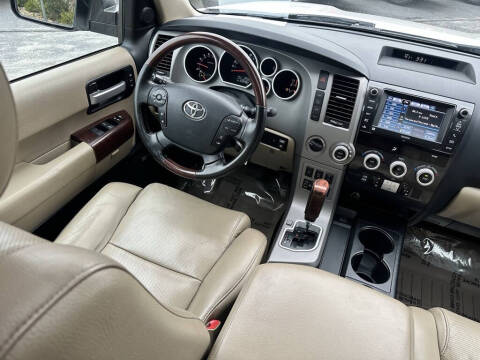 2013 Toyota Sequoia Platinum