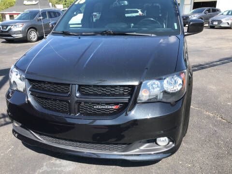 2016 Dodge Grand Caravan for sale at Robert Baum Motors in Holton KS